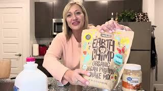 Review Of EarthChimp Organic Vegan Protein Powder || Sheila Doolittle