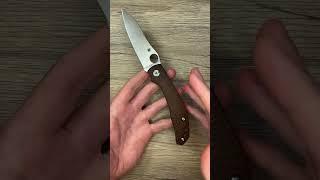 Burlap scales on the Spyderco Kapara - Arguably improving an already great knife