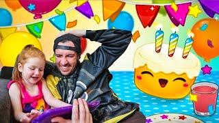 Adley App Reviews | Toca Birthday Party | Cake Decorating and SURPRISE PRESENTS for my MOM