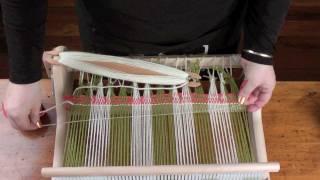 Spreading a warp on a Rigid Heddle loom