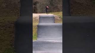 Threesixty #downhill #giantbicycles #goprohero8 #mtb #mtb_christian #trend #shorts #100percent