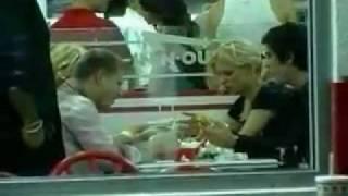 Scott Storch and Paris Hilton (In-n-out)