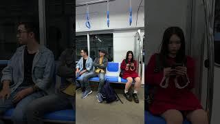 Help the girl get a seat on the train [KINDNESS MAN] #kindness #respect #goodman #humanities #train