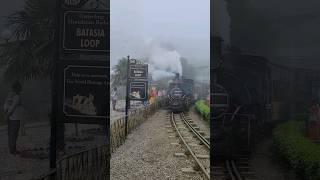 Darjeeling - most beautiful hill station in India | Darjeeling tour #darjeeling #monsoon