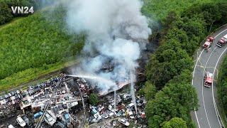 16.06.2024 - VN24 - Großfeuer bei Autoverwertung in Unna - Hochregallager eingestürzt