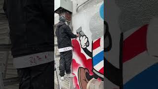 Downtown Mac working on a new piece in downtown LA #downtownmac #shotbydre #graffiti #losangeles