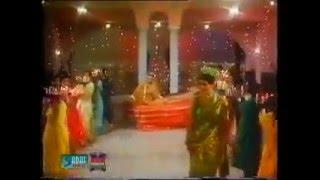 Waikh Mein Mehndi Le Ke Aa gai   Video Dailymotion