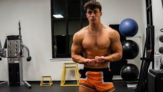 The College Life: Getting Smart & Jacked