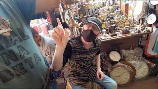 ANTIQUE SHOP IN COLABA CAUSEWAY MARKET (FAKE PRODUCTS) - Mumbai Trip - part 3