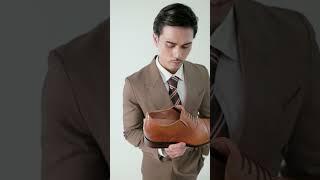 增高皮鞋2.0新上市！穿上 Vanger 增高鞋，挺你走向卓越 #vanger #streetstyle #shoes