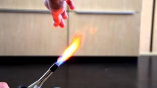 Strontium nitrate Sr(NO3)2 flame test