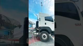 We live, we love #trucks #truckdriver #trucking #lori #thailand #isuzu #truck #shorts #trucklife