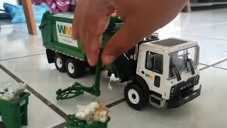 For Midwest Trash Trucks