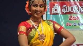 Lalitha Sindhuri Dancing to Gundammakadha Music