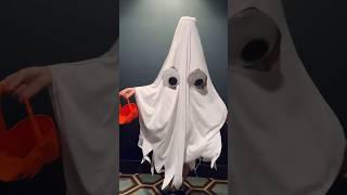 How many candies this ghost gonna get?#evaelife #Eva #viralreels #OMG #trending #Halloween #shorts