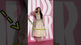 Jisoo professionally handled the stuck dress at the event #shorts #blackpink #jisoo