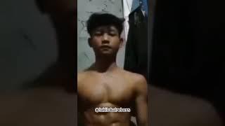 HOT : Brondong Desa Sixpack Selebgram & Selebtiktok #sixpack #lakilokal