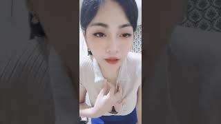 Bigo Live Pevita Berjoged depan Kaca