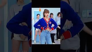 What if...Lisa was the CEO of LLOUD? #kpop #lisa #blackpink #angry #shorts