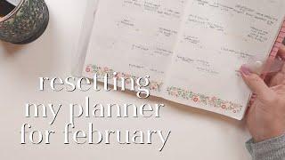 FLIPPING THROUGH MY PLANNER AND CHECKING IN | STERLING INK COMMON PLANNER