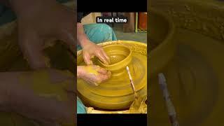 Throwing a soup/cereal bowl in real time #pottery #potterywheel #wheelthrowing #wheelthrownpottery