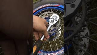 Поменял звезды и цепь на пите #motorcycle #remove #питбайк #ремонт #своимируками