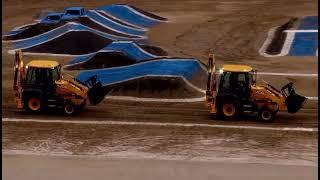 2024 Monster Jam London | Dancing Diggers | JCB DIGatron Introduction