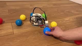 After selecting the color, the robot hits the ball. Lego Mindstorms EV3