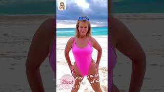 Lexi Kane | Charming Mature Fashion Women | All Natural Older Women Over 50