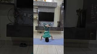 Let's do handstand #shorts #headstand #stunt