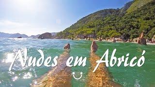 NUDES! Fiz nudismo na Praia de Abricó - RJ