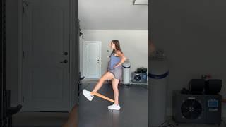How to: Mini band hip flexor pulses #hipstrength #hips #run #running #workout #fitness ss