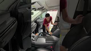 Let's deep clean the car for our 18-hour road trip!