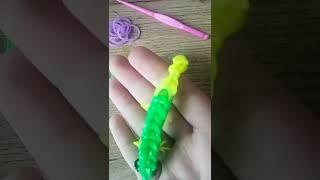 Купила резиночки rainbow looms, называется). Аксолотля плести легко, надо разобраться, как плести)