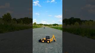 Excavator JCB 5CX vs Traxxas Ford F-150 #automobile #jcbvideo #jcb #excavator #traxxas #shortvideo