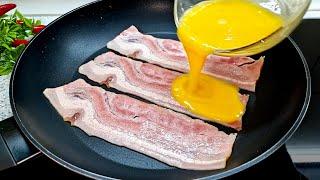 Just pour the egg on the bacon and the result will be amazing! Recipe in 5 minutes.