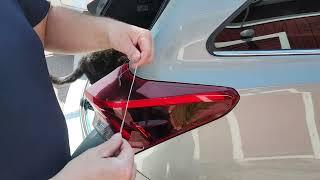 Remove tail light from Toyota Auris/Avensis and other cars