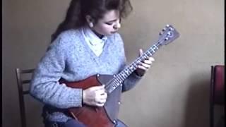 Elina Karokhina (balalaika) plays Russian song "Semyonovna"