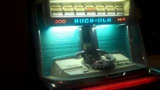 Patti Page - How much is that doggie in the window ( Rock-Ola jukebox)