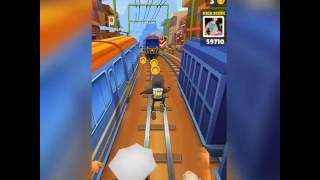 How to jump over the train in Subway Surfers