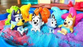 kinetic sand - Bluey toys pretend play