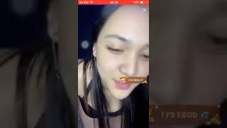 Cantik sange goyang guling pamer anu