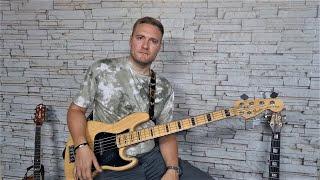 Funky slap groove on Fender American Deluxe Jazz Bass