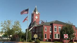 Elba prepares for this Halloween’s pumpkins on the square