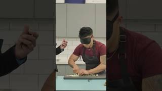 Most slices of garlic sliced while blindfolded in 30 seconds - 127 by Wallace Wong 