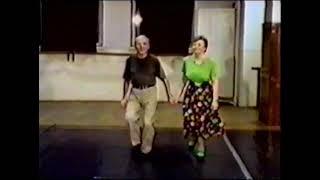 Bătuta de la Slobozia - Basarabia - from Romanian Folk Dances, Theodor & Lia Vasilescu, DVD 8