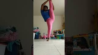 Bucking dance #bucking #majorette