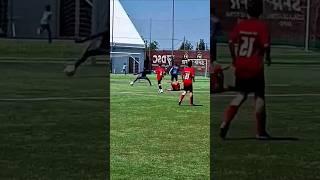 When your teammate tests your reflexes #keeper #portar #dinamo #soccer #portero #save