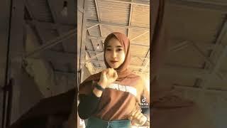 tiktok jilbab ketat