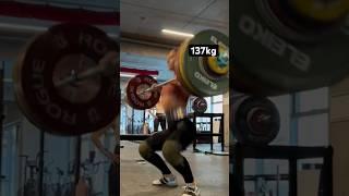 137kg manhandled with GIRL POWER